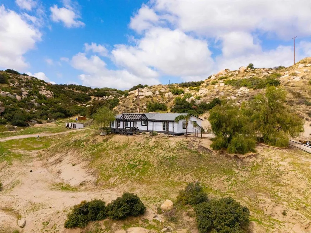 44564 Lewis Valley Road, Hemet, California 92544 home-pic-45